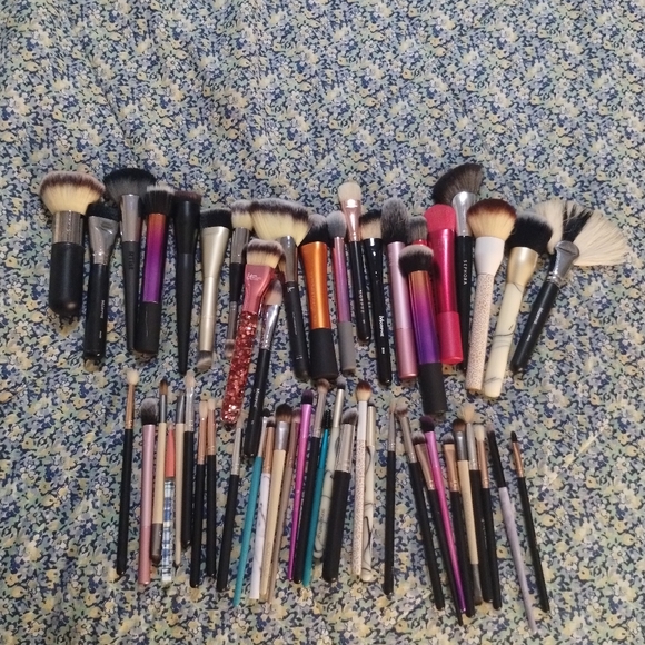 Makeup brushes bundle # 52 brushes - Picture 5 of 17
